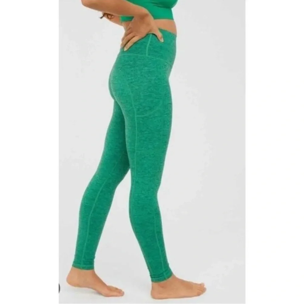 OFFLINE‎ by Aerie The Hugger High Waisted Pocket Leggings